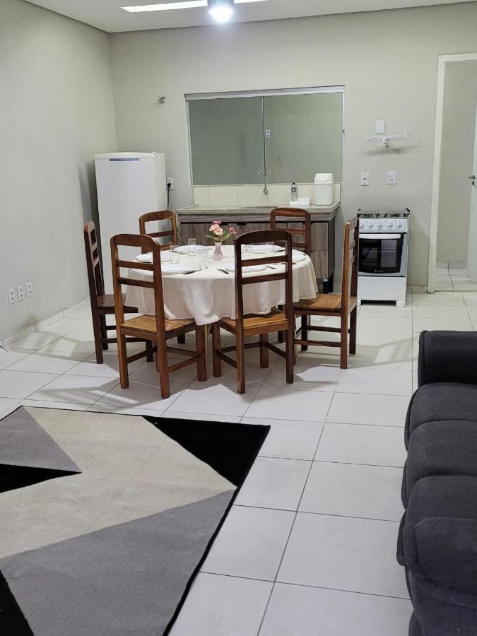 Sobrado 6 amplo e confortável em condomínio Corumbá Esterno foto